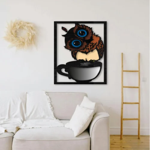 Buho con cafe